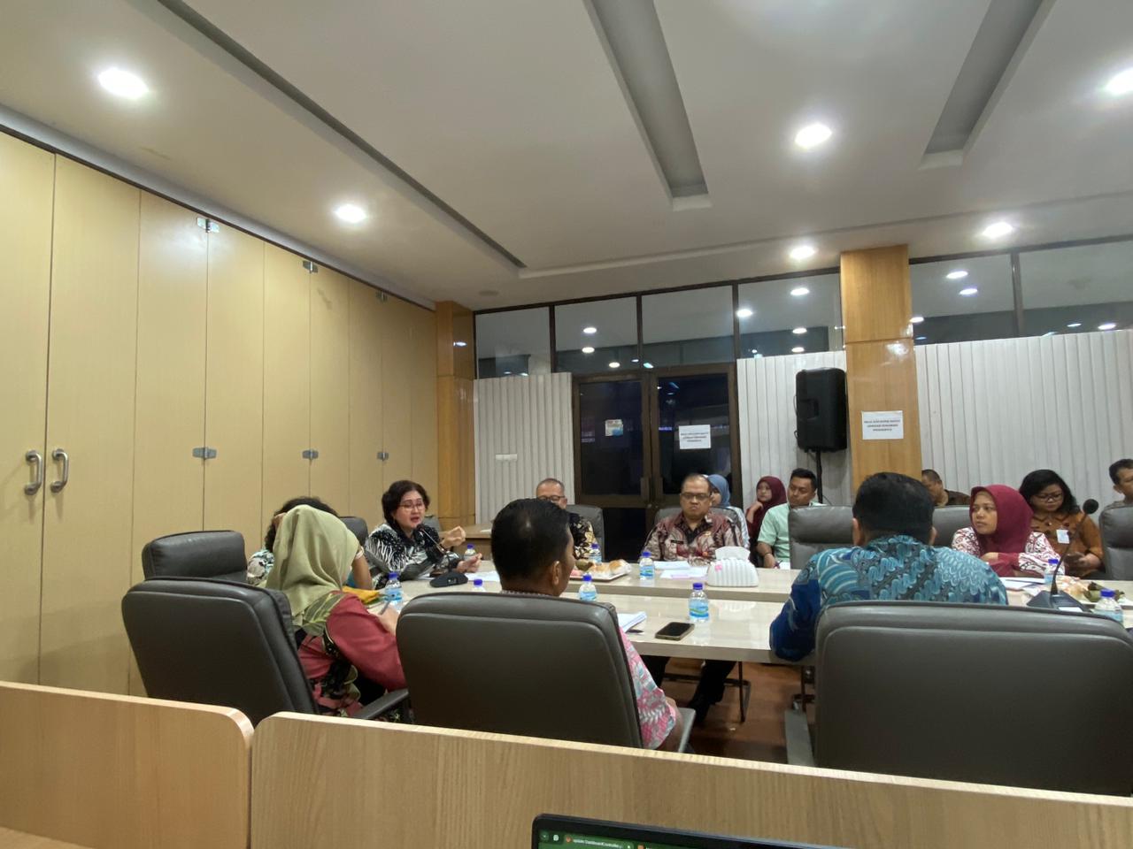 Diskominfo Kota Semarang Hadiri Rakor Perencanaan Pembayaran Operasional RT dan RW Tahun 2025